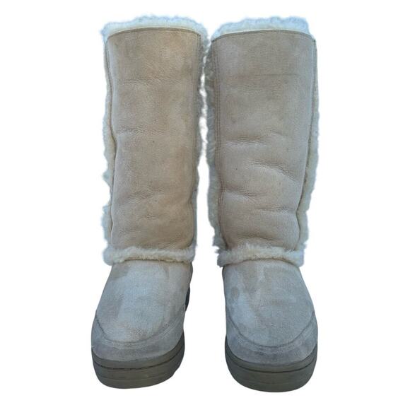 Uggs Australia Sundance II Suede Boots Size 9 Sheepskin with Pure Wool Lining - Picture 3 of 9